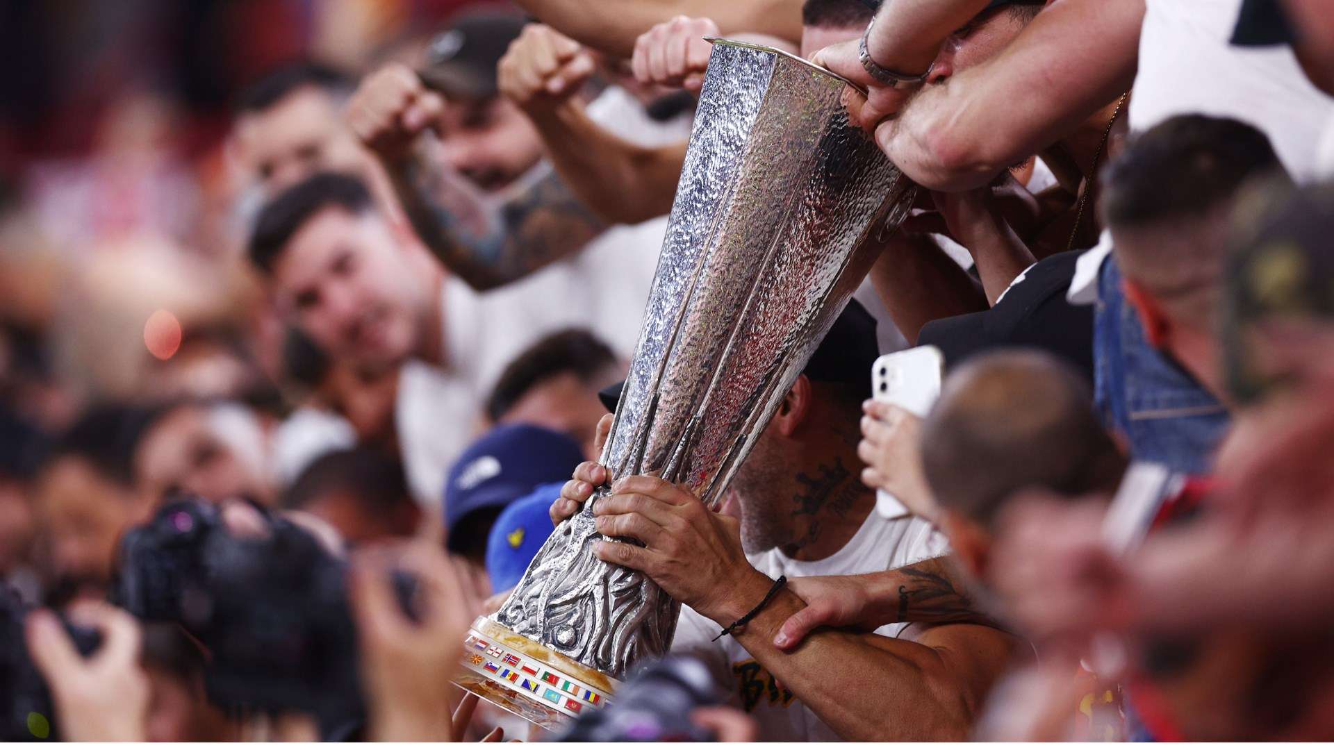 通过相互交 通过相互交