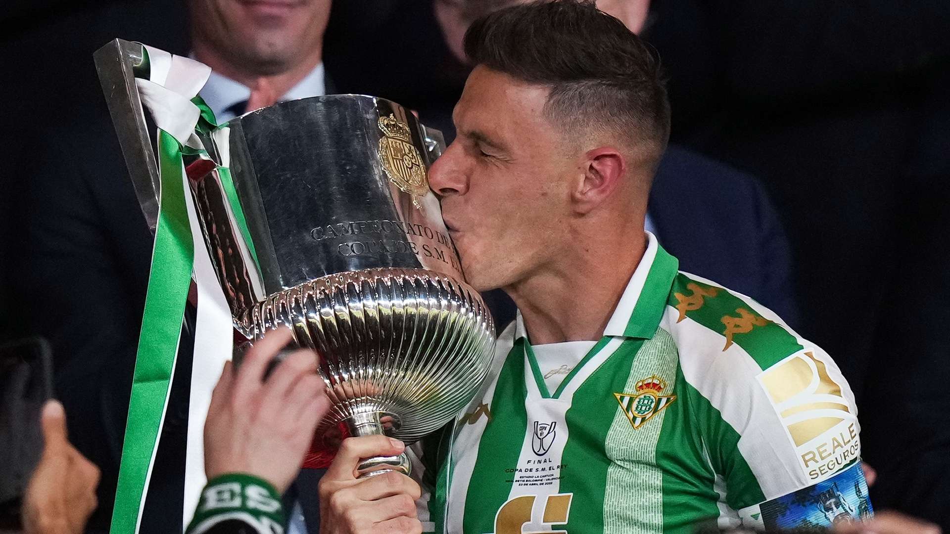 国安与上港 国安与上港