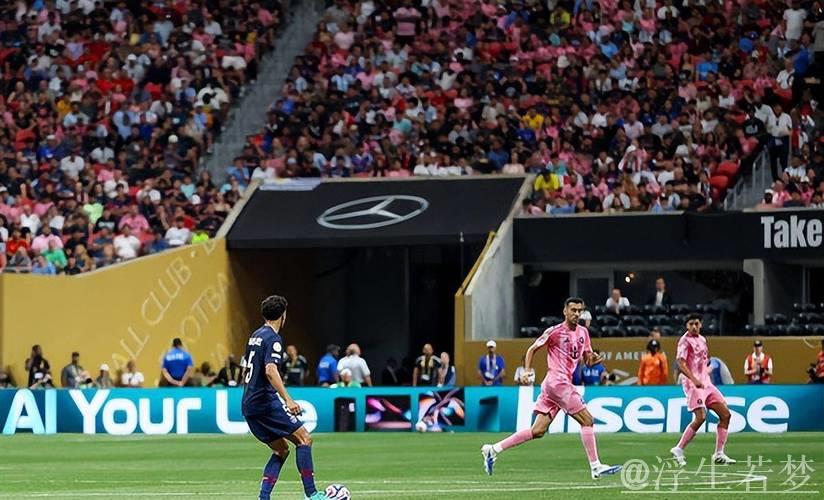 巴黎大胜迈阿密：半场4-0后收手，梅西惨遭8球压制，6.5万人现场见证